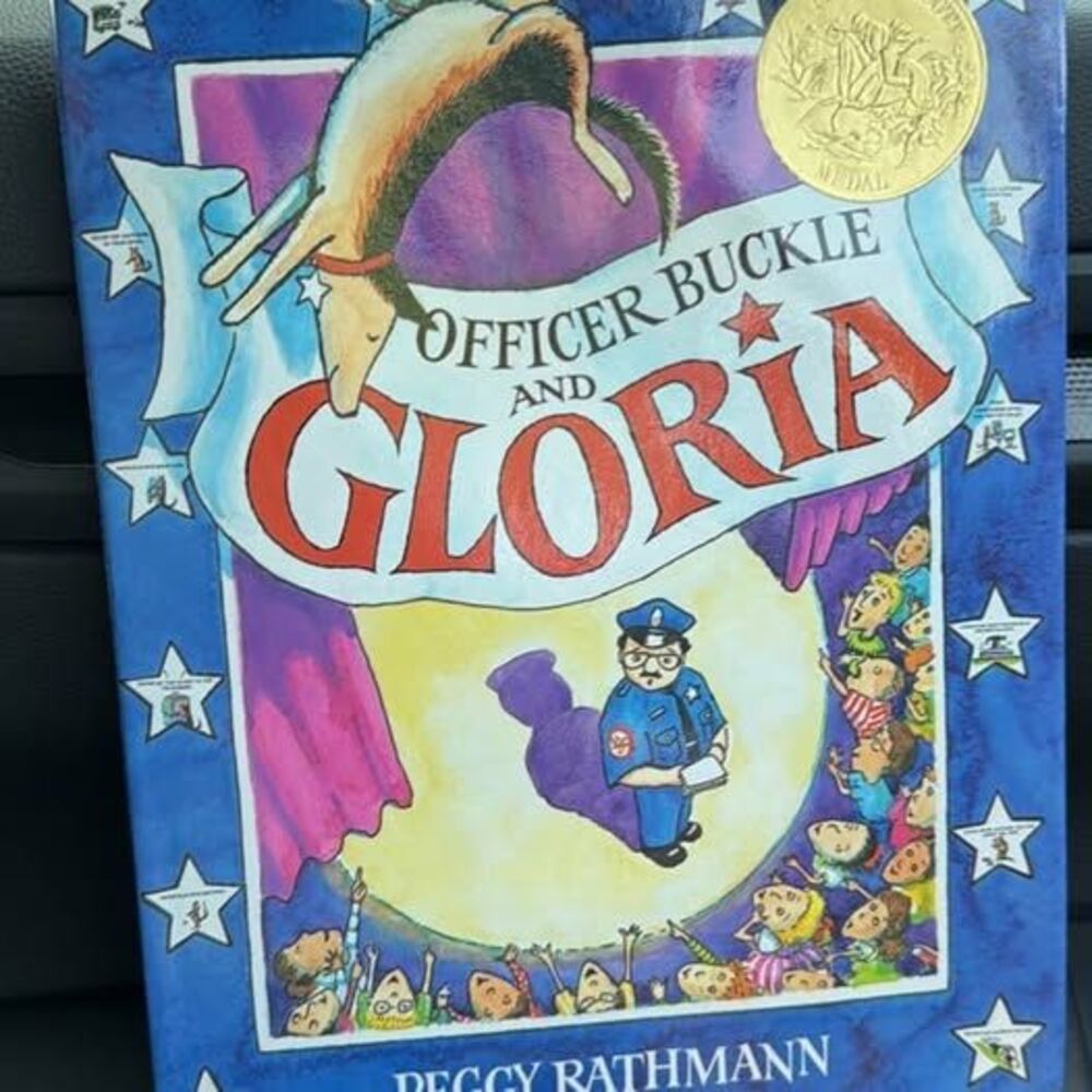 Officer Buckle and Gloria by Peggy Rathmann